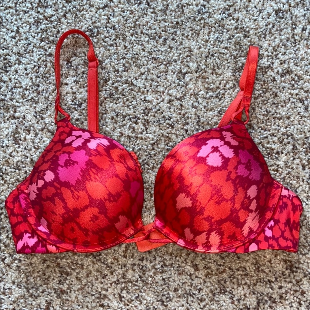 VS Miraculous push-up bra